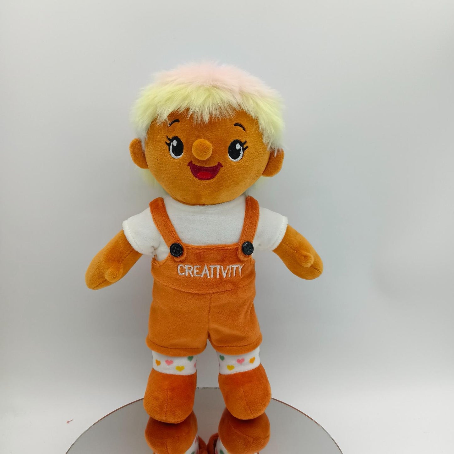 Cally Creativity Doll Bundle Spanish Edition (Pre-Order)